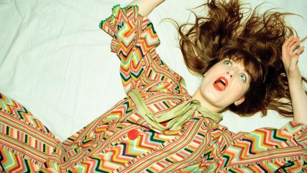 Düster. Romantisch. Treibend: Florence & The Machine veröffentlichen mit "Ceremonials" ihr zweites Album. Neues Video von Florence & The Machine