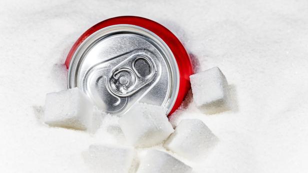 WHO fordert Zuckersteuer für süße Getränke wie Cola, Limo und Co.