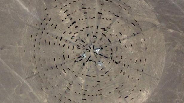 Kein modernes Stonehenge, sondern eine Testeinrichtung für Radar. Wüsten-Gebilde dienen Spionage-Satelliten