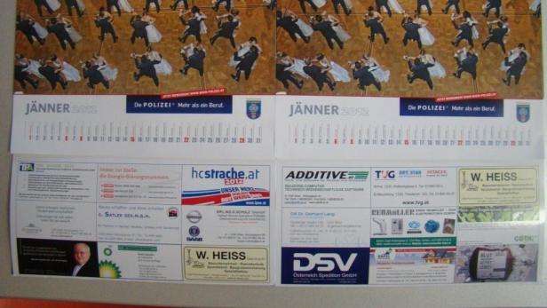 FPÖ-Inserat: Polizei zieht Kalender ein