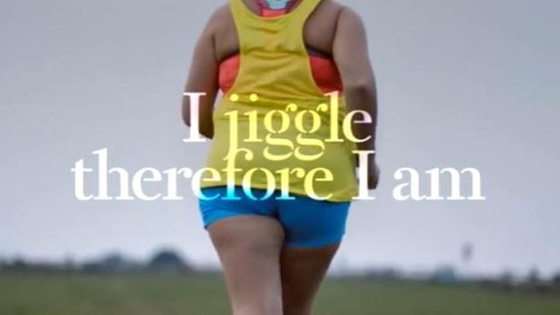Ob Speckröllchen oder Cellulite - die Frauen im britischen Spot zeigen, beim Sporteln geht es nicht um einen Laufsteg-Look.