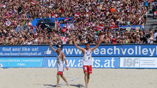 Beachvolleyball. Grand Slam. CEV. Europameisterschaft. Robin Seidl, Alexander Xandi Huber (AUT). Klagenfurt, 2.8.2013. Copyright Agentur Diener/Kuess Marktgasse 3-7/4/5/21 A-1090 Wien Austria Telefax +43 1 955 32 35 Mobil +43 676 629 98 51 Bank Austria Bank Nr. 12000 Account Nr. 00712 223 783 e-mail: agentur@diener.at Datenbank: www.diener.at ImageArchivist Demo