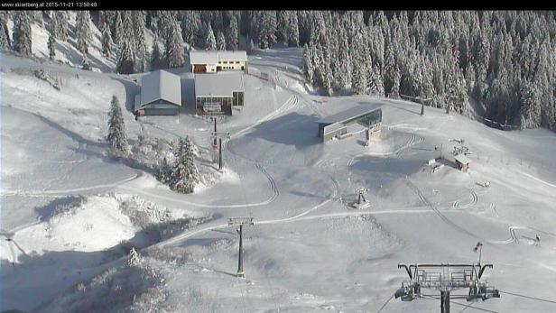 Bis zu 30 Zentimeter Schnee fielen in der Nacht zum Samstag in Österreichs Bergen – wie hier am Kriegerhorn in Vorarlberg.