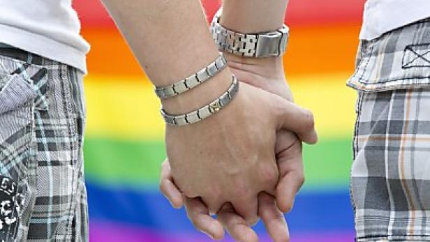 VfGH kippt Adoptionsverbot für Homosexuelle