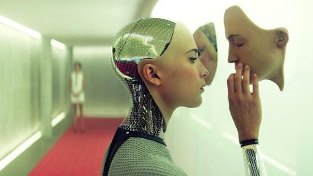 Wie im Film &quot;Ex Machina&quot; will Mattes künftig an KI-Technologie forschen