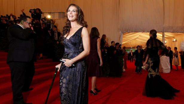 Actress Brooke Shields arrives at the Metropolitan