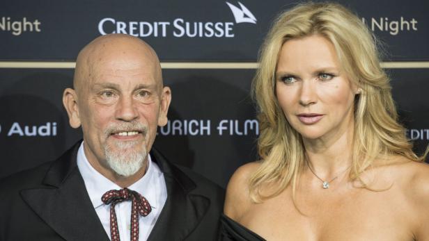 John Malkovich und Veronica Ferres sind am 19. Jänner für die Premiere von &quot;Casanova Variations&quot; in Wien