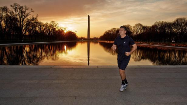 Entspannung vor dem Meeting-Marathon: Michael Spindelegger beim Lauf durch die Nationalpromenade Washingtons – &quot;The Mall&quot;.