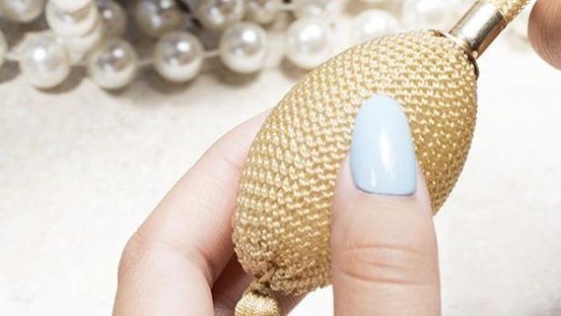 Das berühmte Tiffany-Blau für die Nägel
