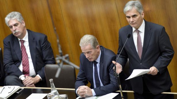 NATIONALRAT: SCHELLING / MITTERLEHNER / FAYMANN Finanzminister Schelling (ÖVP), Vizekanzler Mitterlehner (ÖVP) und Bundeskanzler Faymann