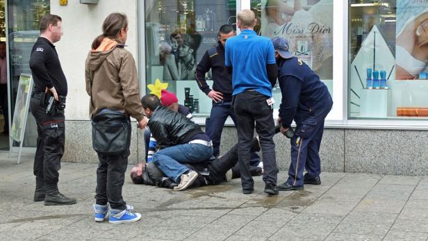 Securitys stoppen Parfümdieb auf Mariahilfer Straße