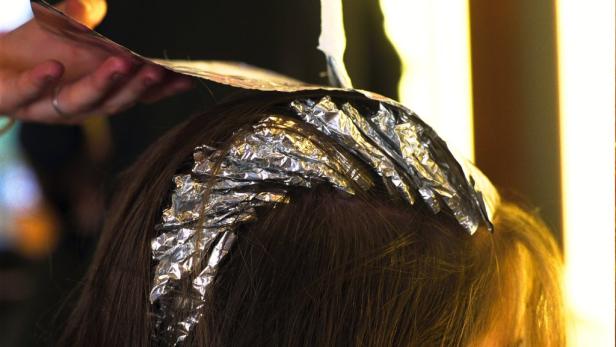 EU plant Warnhinweise für Haarfärbemittel