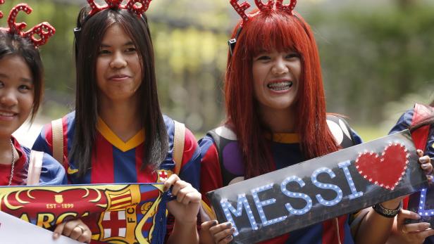 Eine große Untersuchung des Fußballportals Goal.com beschäftigte sich mit der Frage nach dem populärsten Fußballklub der Welt. 100.000 Fans wurden weltweit befragt, 13 große Klubs standen zur Auswahl. Als Nummer eins stellte sich der FC Barcelona heraus.