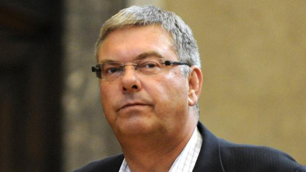 Ex-BZÖ-Politiker Arno Eccher steht heute erneut vor dem Richter.