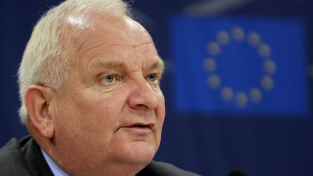 EVP-Chef Joseph Daul hat seine eigene Art, jungen Menschen die Vorzüge der EU zu erklären