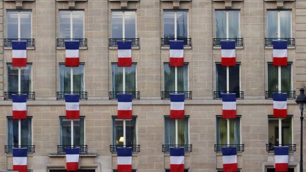 Nach den Terror-Anschlägen stand ganz Paris still: Die Stadt der Liebe trauerte.