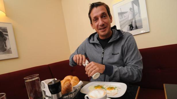 Frühstück mit Viktor Gernot