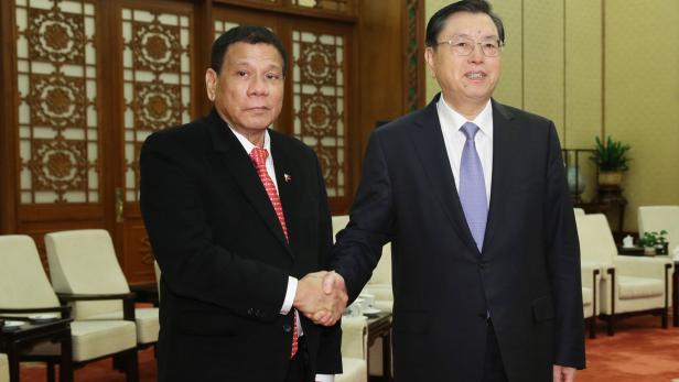 Duterte bricht mit den USA und nähert sich an China an.