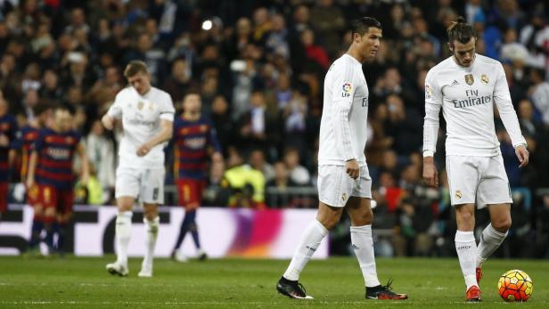 Cristiano Ronaldo und Gareth Bale während eines Fußballspiels.