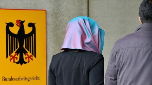 In Berlin klagt eine Pädagogin mit Kopftuch – sie fühlt sich diskriminiert.