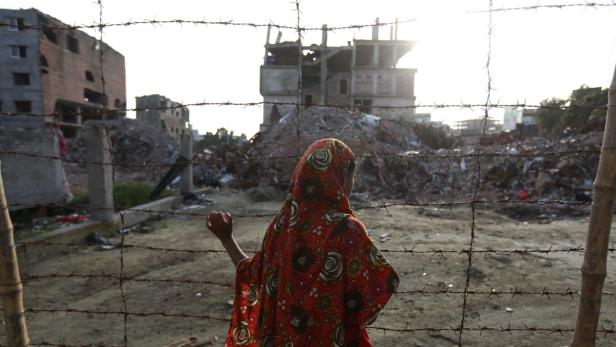 Über 1100 Arbeiter verloren beim Einsturz einer Textilfabrik in Bangladesch im April ihr Leben.