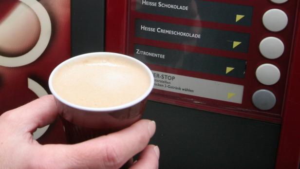 Einbrecher knackte Kaffeeautomaten: 15.000 Euro Beute