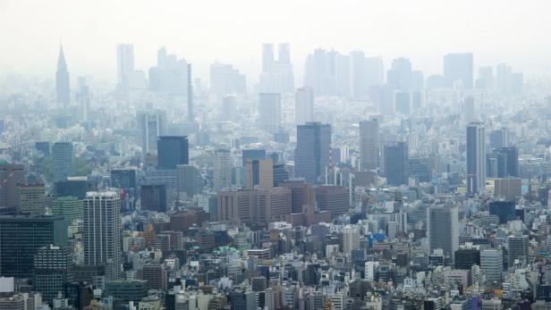 Im etwa 240 Kilometer entfernten Tokio wurde radioaktives Jod im Trinkwasser nachgewiesen.