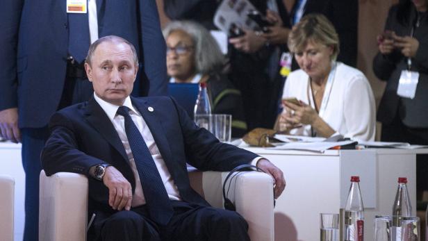 Präsident Putin am Rande des Klimagipfels in Paris.
