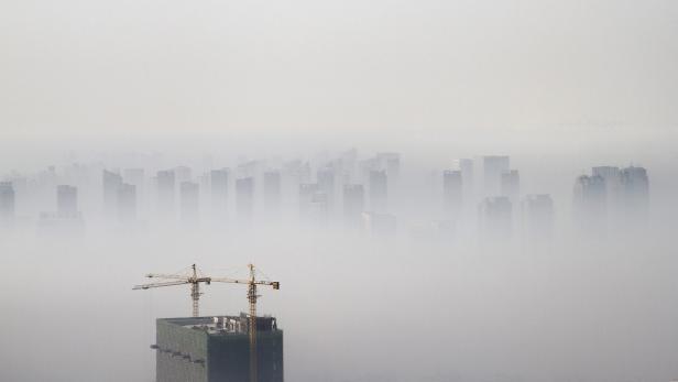 Shenyang in der Mandschurei im Smog: Die schnell wachsende Millionenstadt ist umgeben von landwirtschaftlichen Anbaugebieten.