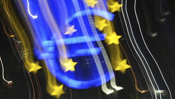 EZB-Geldspritze scheidet die Geister