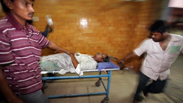 Indien: 126 Tote durch gepanschten Alkohol