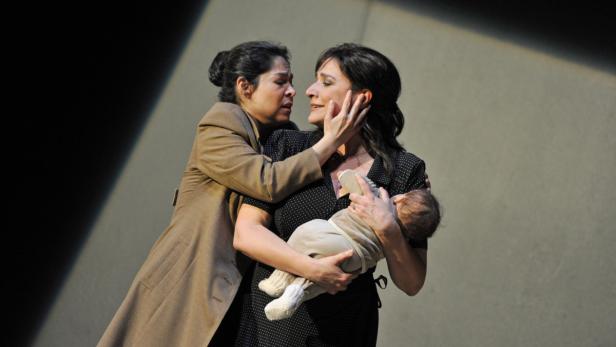 FOTOPROBE: SALZBURGER PFINGSTFESTSPIELE: "NORMA" I