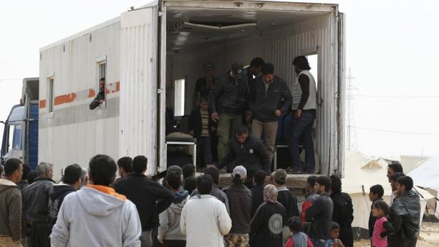 Immer mehr syrische Flüchtlinge, viele suchen illegal in Österreich ihr Glück. Bis zu 10.000 Euro werden an die Schlepper bezahlt.