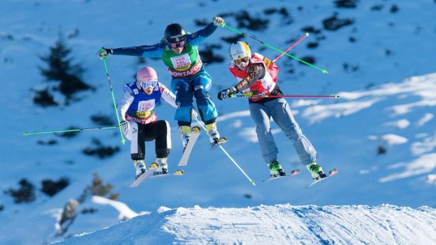 Katrin Ofner (AUT), Anna Holmlund (SWE) and Marielle Thompson (CAN) während des Finallaufs.