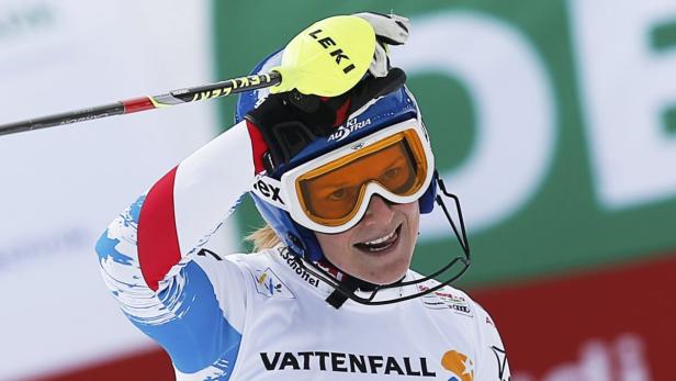 Marlies Schild of Austria reacts after her second run of the women&#039;s Slalom race at the World Alpine Skiing Championships in Schladming February 16, 2013. REUTERS/Leonhard Foeger (AUSTRIA - Tags: SPORT SKIING)