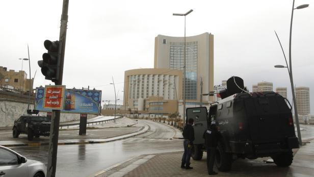 Sicherheitskräfte umstellten das Hotel