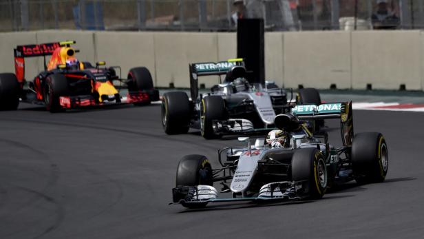 Lewis Hamilton tut, was in seiner Macht steht: Gewinnen.