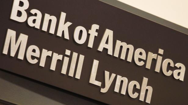 The company logo of the Bank of America and Merrill Lynch is displayed at its office in Hong Kong March 8, 2013. Bank of America Corp will seek more lending and cash management business with companies in Asia and elsewhere outside its U.S. home turf, Chief Executive Brian Moynihan said, an area ripe for expansion where it lags its big rivals. REUTERS/Bobby Yip (CHINA - Tags: BUSINESS LOGO)