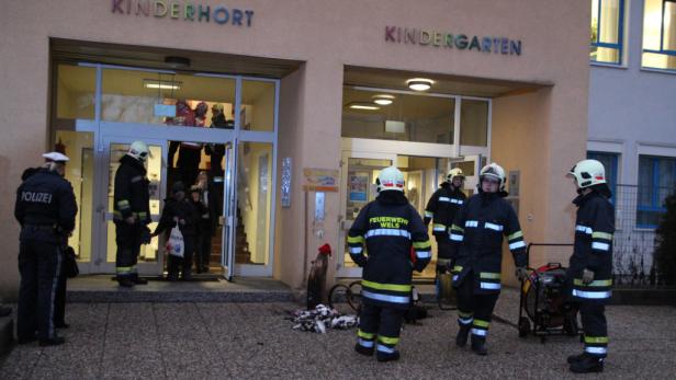 Brand in Welser Kindergarten: Vater löschte die Flammen