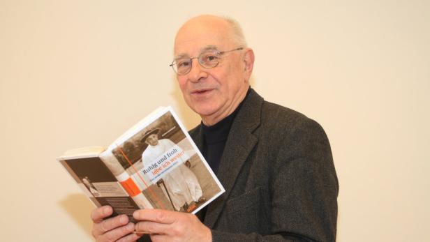 Hubert Gaisbauer mit seinem eben erschienenen Buch über Johannes XXIII.