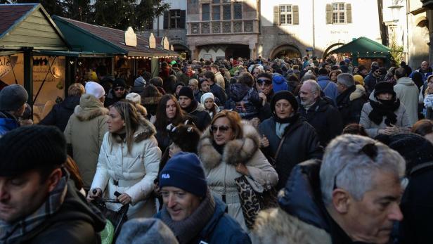 200.000 Gäste genossen unterm Goldenen Dachl die Adventmärkte