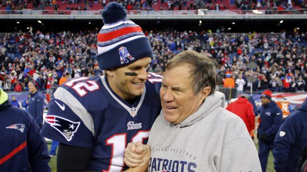 Coach Bill Belichick von den New England Patriots mit Superstar Tom Brady