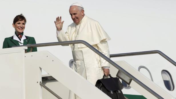 Papst Franziskus vor dem 13-stündigen Flug nach Ecuador.