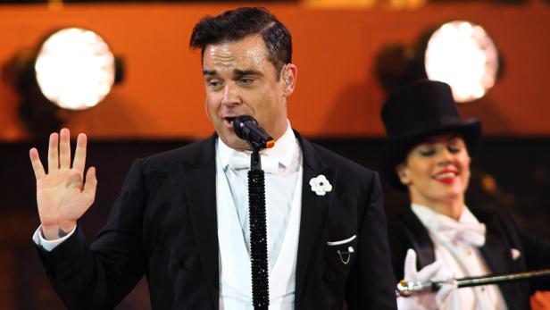 Robbie Williams zeigt seine &quot;Swings Both Ways&quot;-Show am 3. Mai noch ein letzes Mal in Österreich: Beim &quot;Top Of The Mountain&quot;-Konzert auf der Idalp in Ischgl.