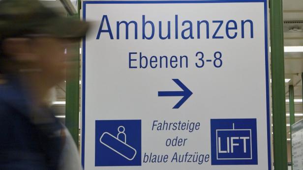 APAKMA18 - 16062008 - WIEN - OESTERREICH: ZU APA TEXT II - Hinweisschild zur Ambulanz im Wiener AKH am Dienstag, 16. Juni 2008. APA-FOTO: ROBERT NEWALD