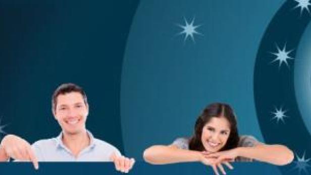 Ein Mann und eine Frau präsentieren das „Reader's Digest Trusted Brand 2014“-Logo.