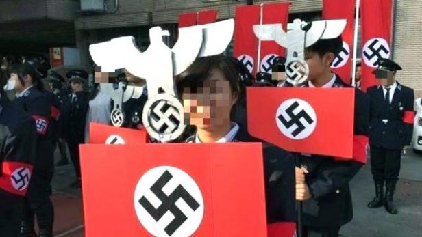 Nazi-Parade in Taiwan: Schuldirektor tritt zurück