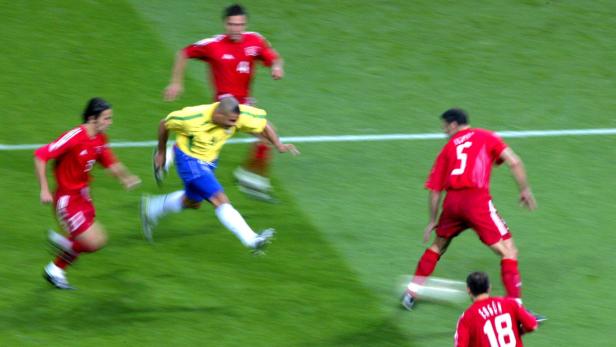 Ronaldo schoss seine Farben 2002 per Spitz ins WM-Finale.
