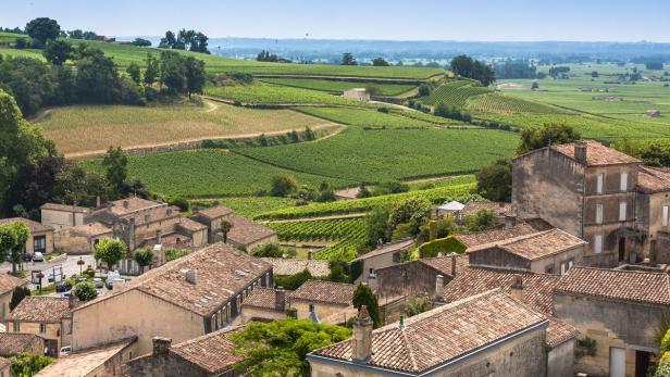 Das idyllische Saint-Émilion zählt zu den berühmtesten Weinbaugebieten Frankreichs