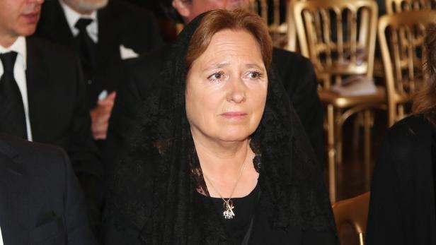 Sissy bei der Beerdigung von Karlheinz Böhm 2014